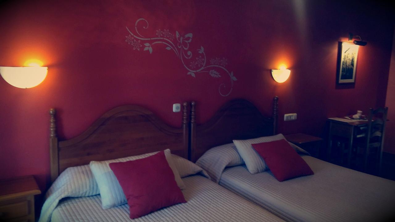 Hostal Ekaitza Hotel เลเซกา ภายนอก รูปภาพ