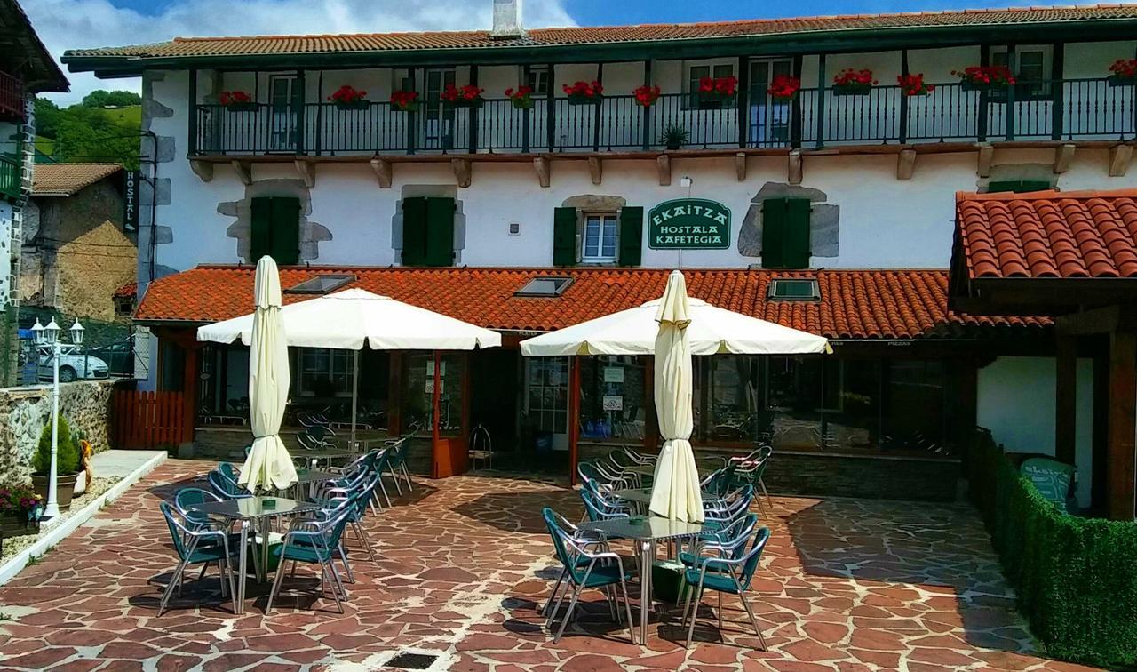 Hostal Ekaitza Hotel เลเซกา ภายนอก รูปภาพ