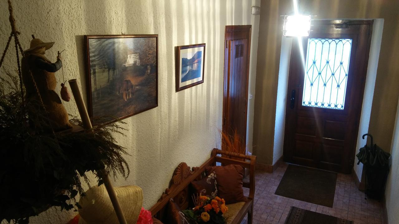 Hostal Ekaitza Hotel เลเซกา ภายนอก รูปภาพ